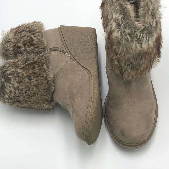 ANA BOOTS WITH FAUX FUR SIZE 8 - Picture 2 of 8
